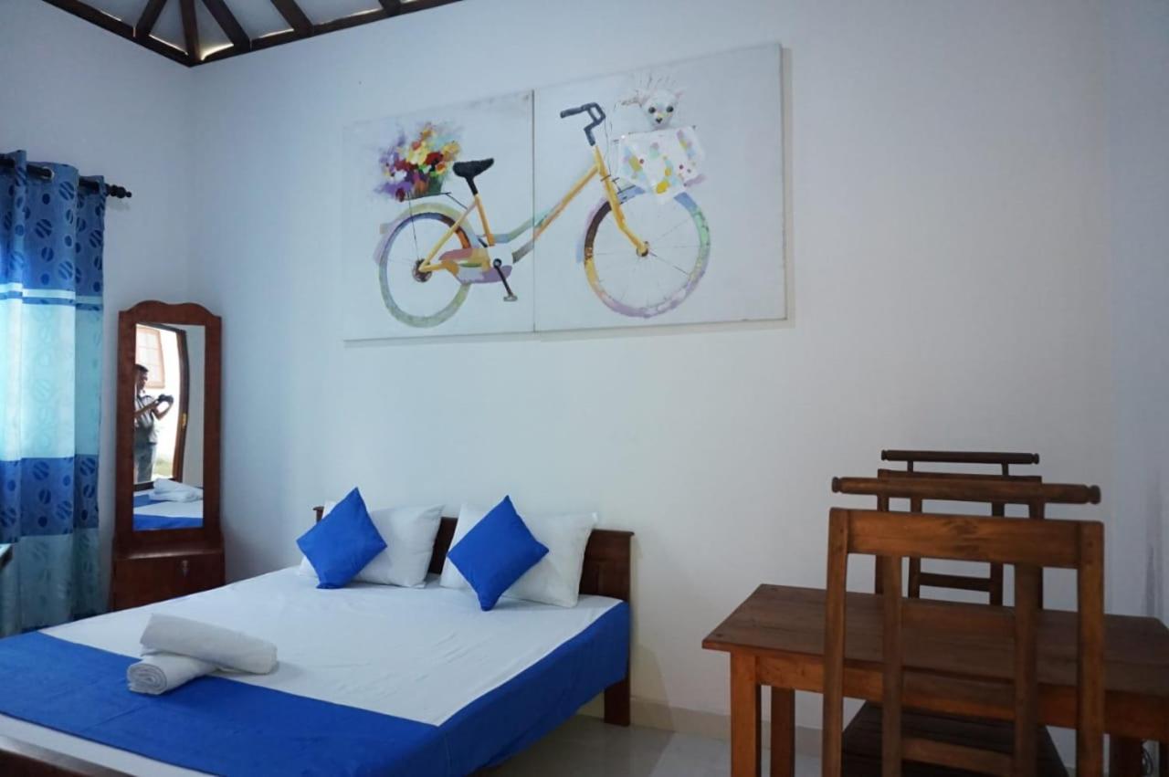 Agoura Hills Hotel Kurunegala Buitenkant foto